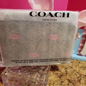 Coach Wristlet with lips printstyle NWT